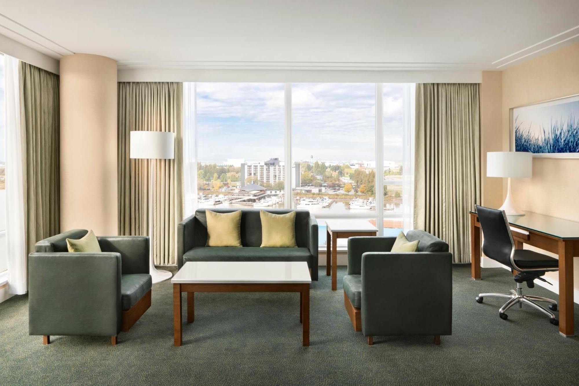 The Westin Wall Centre, Vancouver Airport Ричмонд Экстерьер фото
