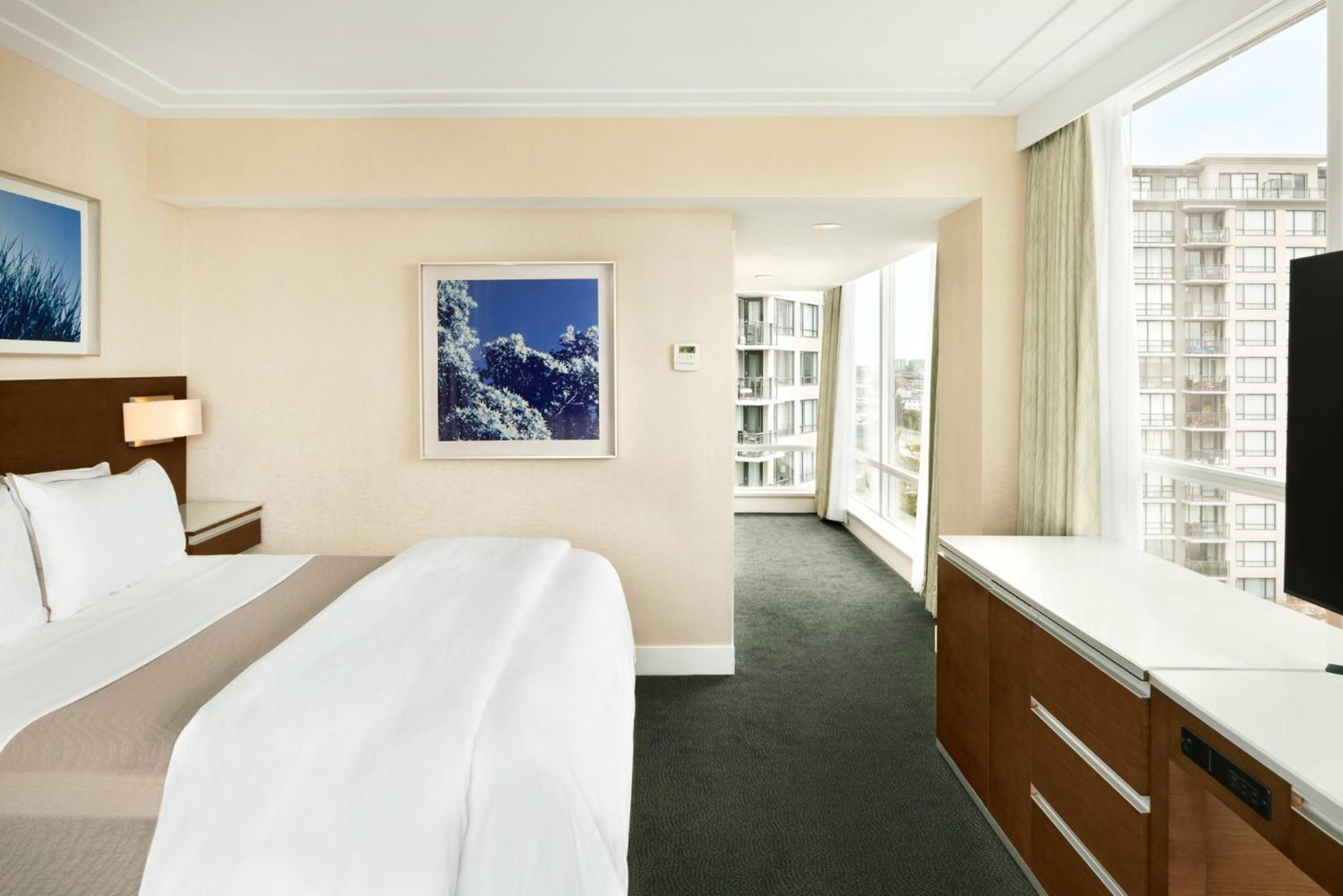 The Westin Wall Centre, Vancouver Airport Ричмонд Экстерьер фото