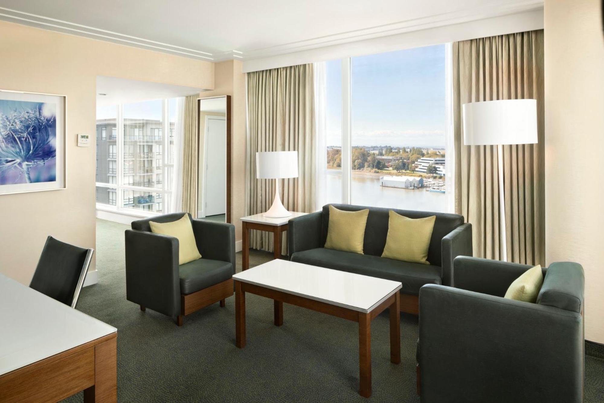 The Westin Wall Centre, Vancouver Airport Ричмонд Экстерьер фото