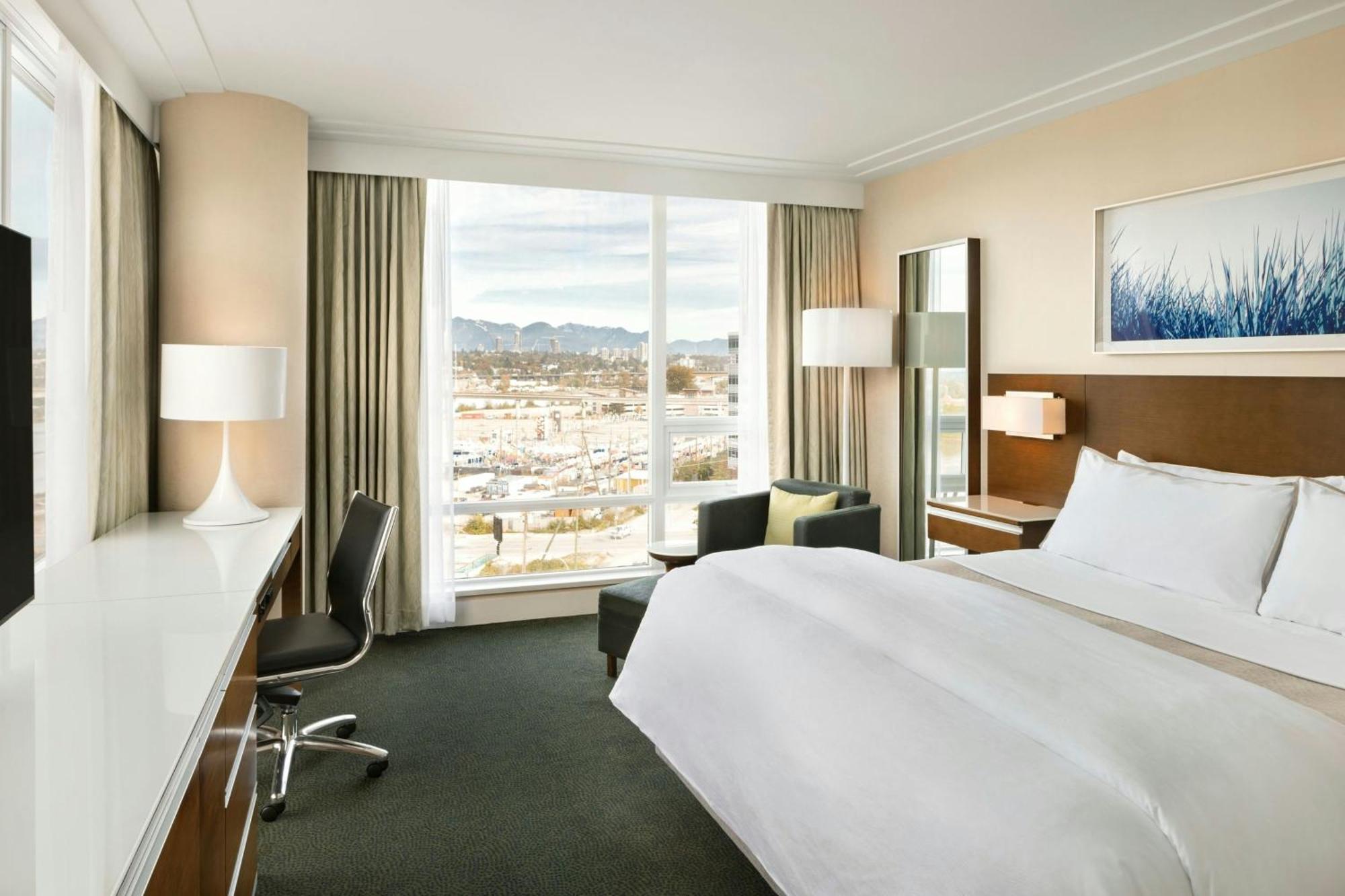 The Westin Wall Centre, Vancouver Airport Ричмонд Экстерьер фото